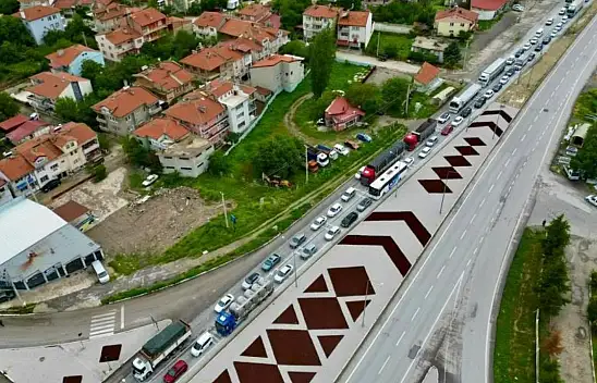 Konya-Afyon yolunda trafik kilitlendi
