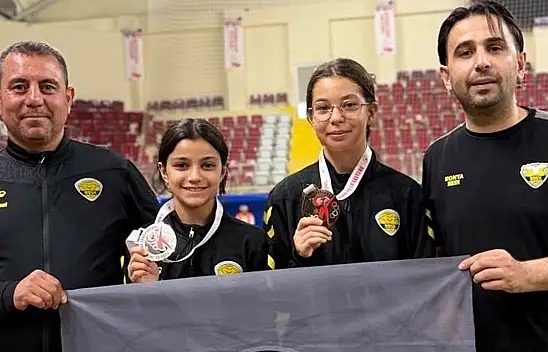 Konya Büyükşehir'den 1 ikincilik, 1 üçüncülük
