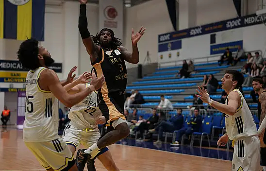 Konya Büyükşehir seriyi uzattı! Yarı final bileti son maça kaldı