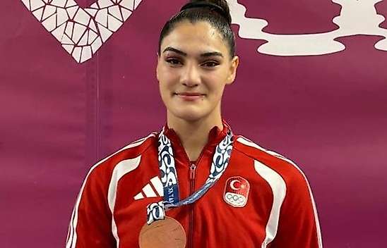 Konya Büyükşehirli Oruç'tan bronz madalya