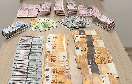 Konya'da 2 telefon dolandırıcısı tutuklandı