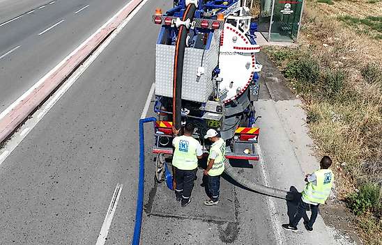 Konya'da 600 milimetrelik kanalizasyon hattında kapsamlı temizlik
