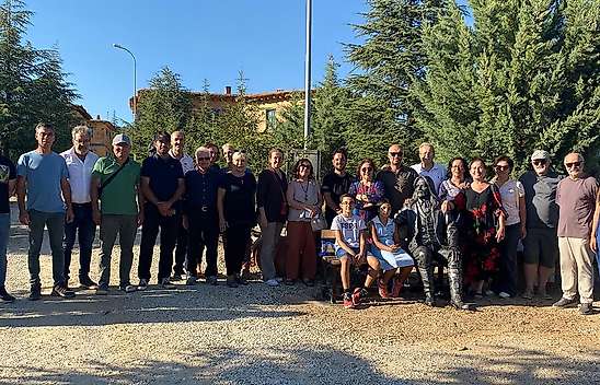 Konya'da Barış Manço'nun heykeli dikildi
