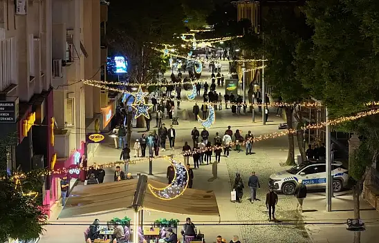 Konya'da bayram ışıklarıyla görsel şölen