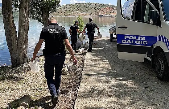 Konya'da dalgıç polislerden örnek davranış