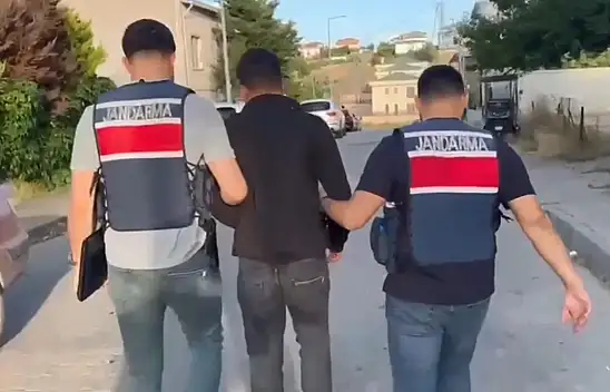 Konya'da dolandırıcılık operasyonu: 'Kargonuz Var' mesajıyla kandırdılar