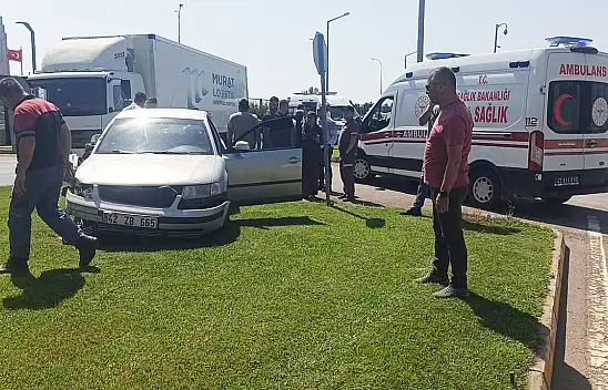 Konya'da feci kaza! Otomobil ile kamyon çarpıştı