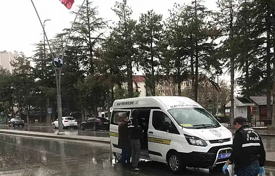 Konya'da film gibi olay! Motosikletli kuyumcu soygunu