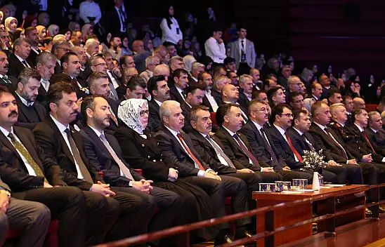 Konya'da İmam Hatip Şöleni'nde ödüller sahiplerini buldu