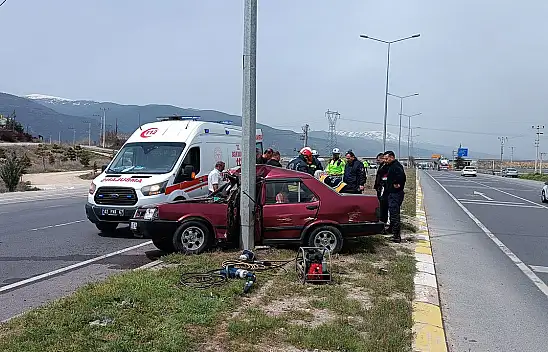 Konya'da kaza: Kamyon ile otomobil çarpıştı