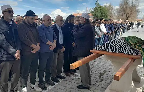 Konya'da kazada yaşamını yitiren çocuğa acı veda