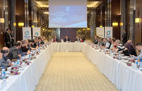 Konya'da konuşan BİK Genel Müdürü Çay:  Bu meslek ayakta kalacak