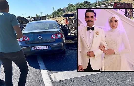 Konya'da makam aracına buğday yüklü römork çarptı: 4 yaralı