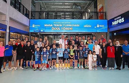 Konya'da masa tenisi maratonu sona erdi