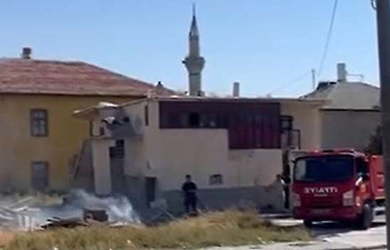 Konya'da ot yangınları paniğe neden oldu
