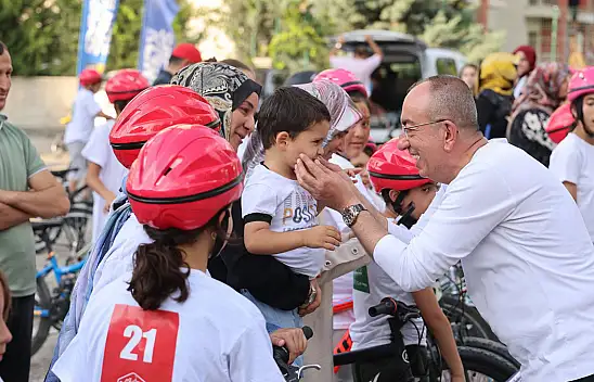 Konya'da pedallar mahalle kültürü için döndü