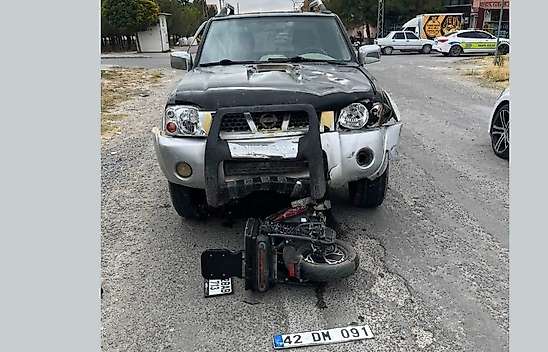 Konya'da pikap ile motosiklet kazası korkuttu