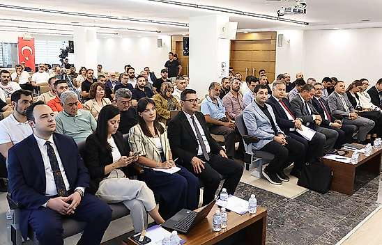 Konya'da sanayicilerin ithalat gündemi masaya yatırıldı