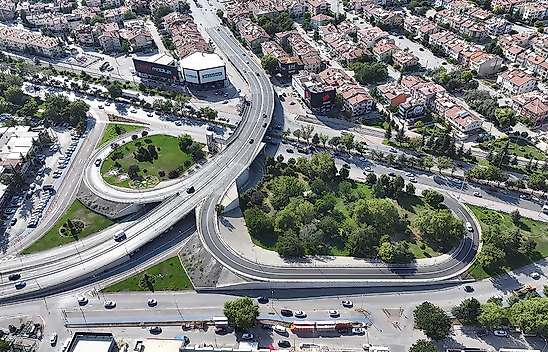 Konya'da sürücülere müjde! Yoğun kullanılan iki üst geçit yenilendi