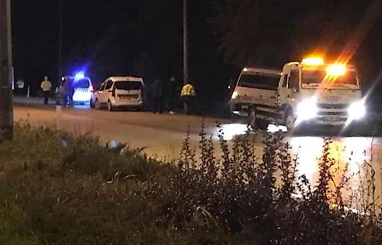 Konya'da tırın temas ettiği otomobil şarampole uçtu!