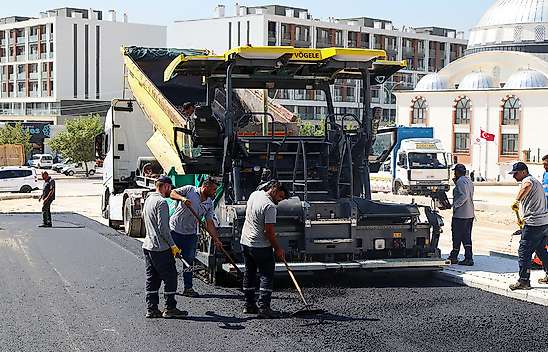 Konya'da ulaşım konforu artıyor: Selçuklu'da asfalt çalışmaları sürüyor