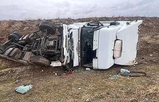Konya'da yağış kazaları beraberinde getirdi: 6 yaralı