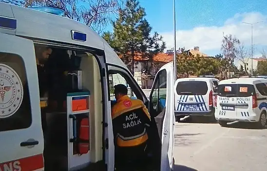 Konya'da yürekler ağza geldi! Otomobilin çarptığı çocuk hastanelik oldu
