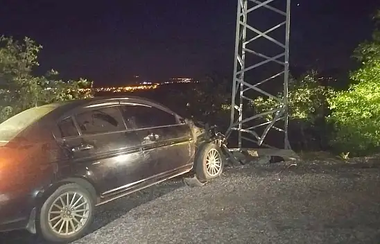 Konya'daki kaza 3 mahallenin elektriğini kesti