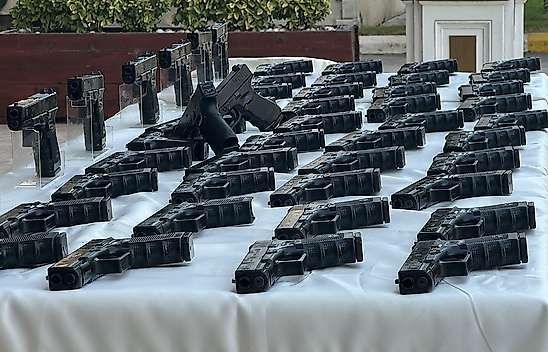 Konya'dan sevkiyat yapan şüpheliye darbe: Yüzlercesi ele geçirildi