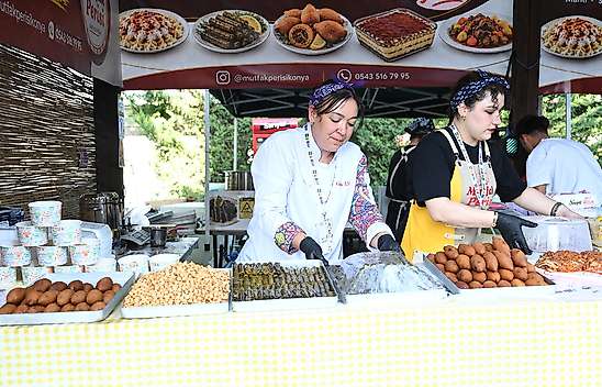 Konya GastroFest'te lezzet şöleni yoğun ilgiyle sürüyor