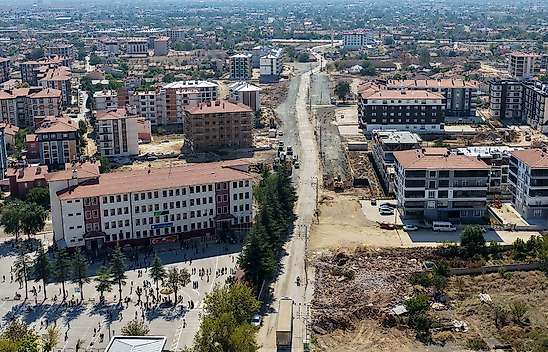 Konya Meram'da kentsel dönüşüme uygun yeni ulaşım aksları açılıyor