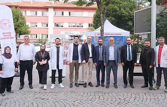 Konya'nın meşhur meydanında kalp sağlığı farkındalığı