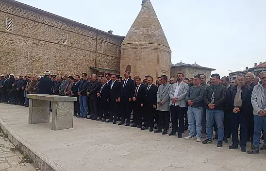 Konya ve çevre illerde saldırı kurbanları için gıyabi cenaze namazı kılındı