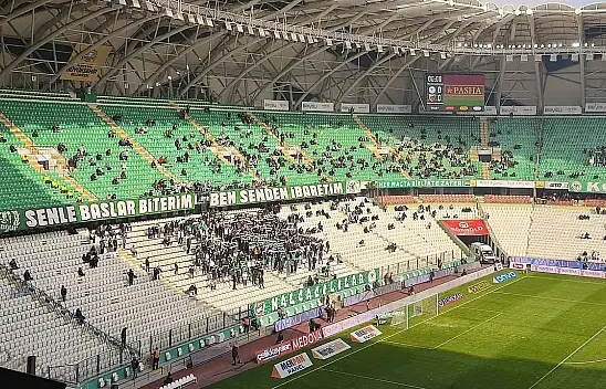 Konyaspor 3 üst tribünü kapattı
