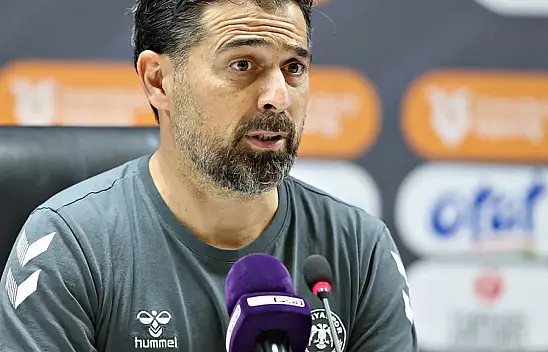 Konyaspor İlhan Palut: Alınan puan kazanç olarak görülmeli