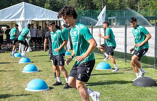 Konyaspor Slovenya'da terliyor