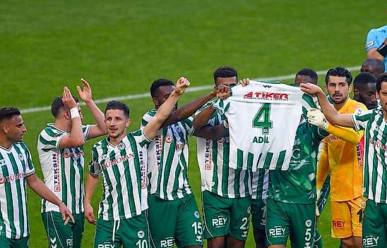 Konyaspor'un file bekçisi sabır istedi!