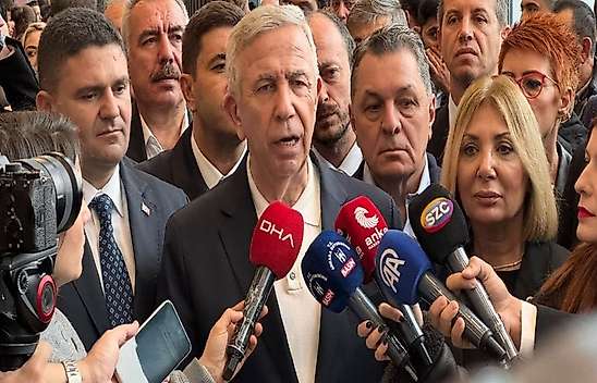 Mansur Yavaş'tan parti değiştiren belediye başkanlarına sandık mesajı!