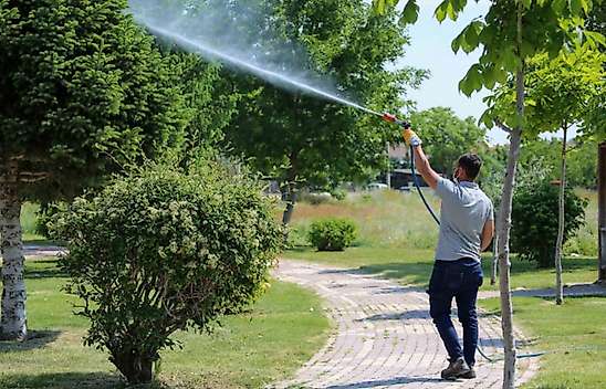 Meram'da ilaçlama çalışmaları dört koldan sürüyor