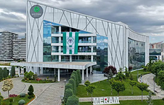 Meram şehrin renklerine boyandı