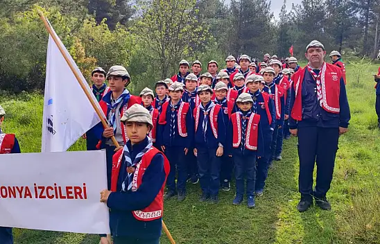 Meramlı izcilerden duygulandıran vatan nöbeti