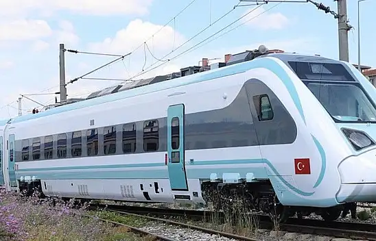 Milli elektrikli hızlı tren rekorunu yeniledi