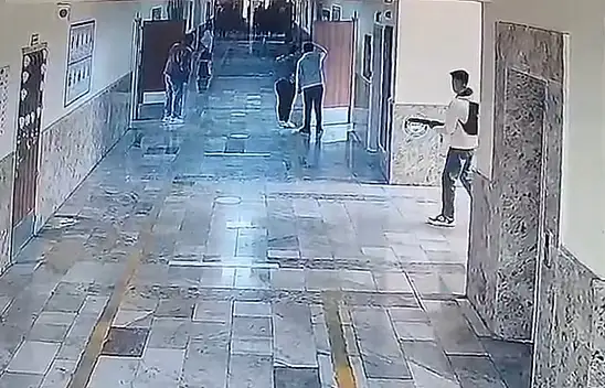 Okula silahlı saldırı! Saldırgan öldü, çok sayıda yaralı var