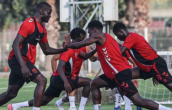 Samsunspor, Rize'ye 3 puan için gidiyor