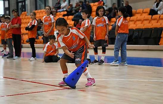 Selçuklu'da kış spor okulları kapılarını açtı