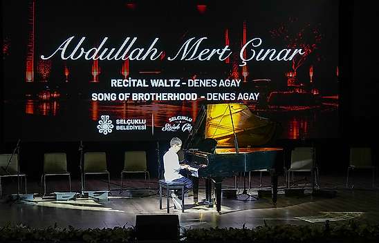 Selçuklu Sanat Akademisi'nden Konya'ya unutulmaz piyano resitali