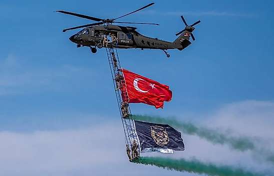 TEKNOFEST Güneydoğu'nun son gününde hava gösterileri yapıldı
