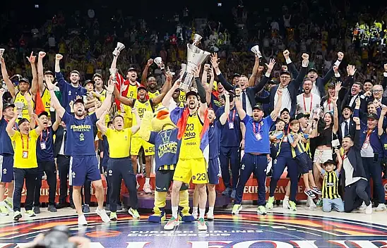 Türk basketbolu 20. kupanın peşinde