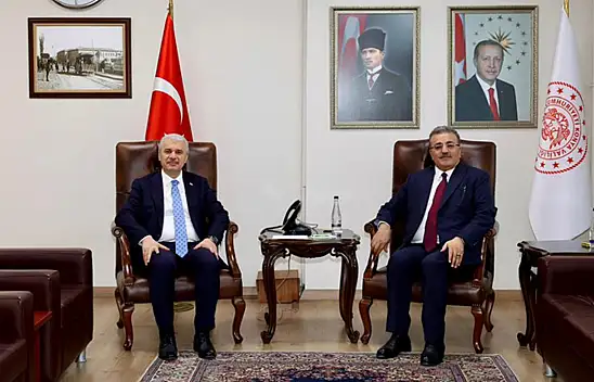 Vali Akın, Bakan Yardımcısı Özçelik'i ağırladı