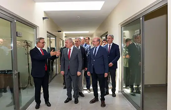 Vali Akın, Selçuklu'nun prestijli yatırımlarını inceledi